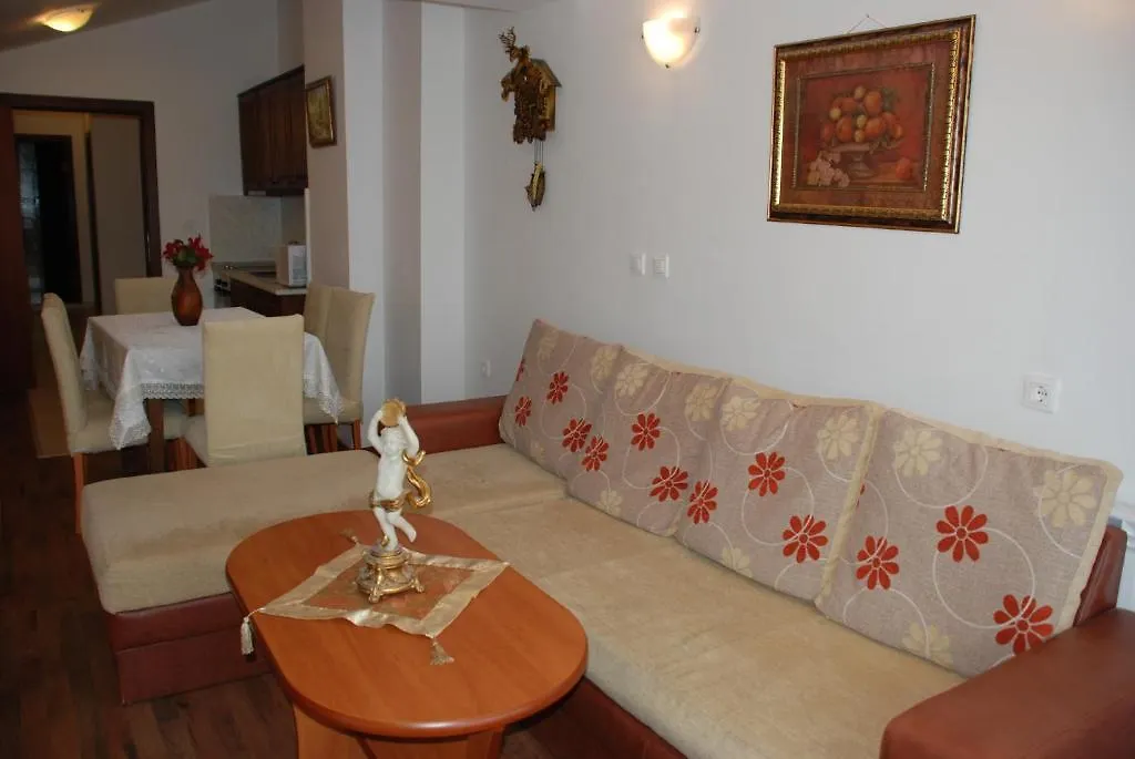 Elegant Lux Hotel Bansko 4*,